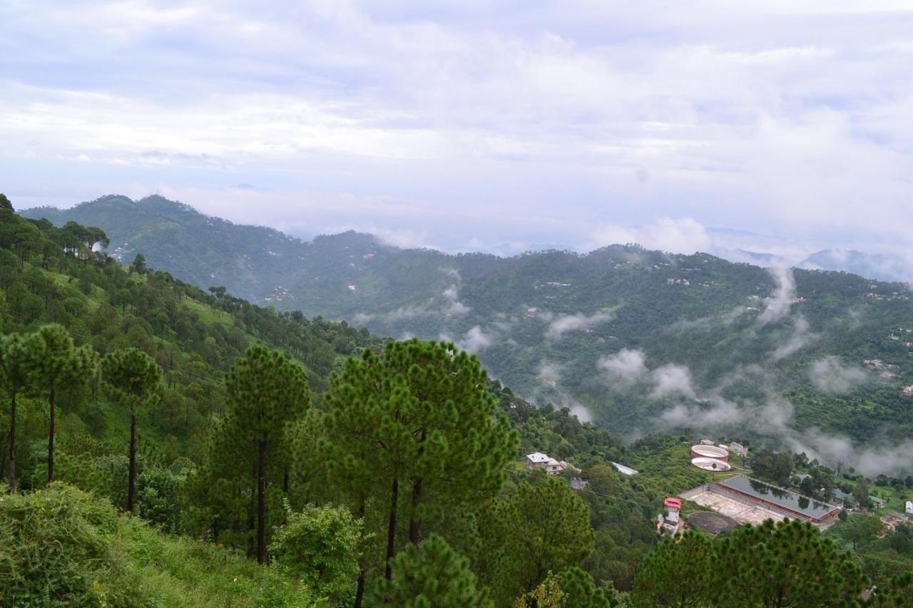 Amravati Resort Solan Eksteriør bilde