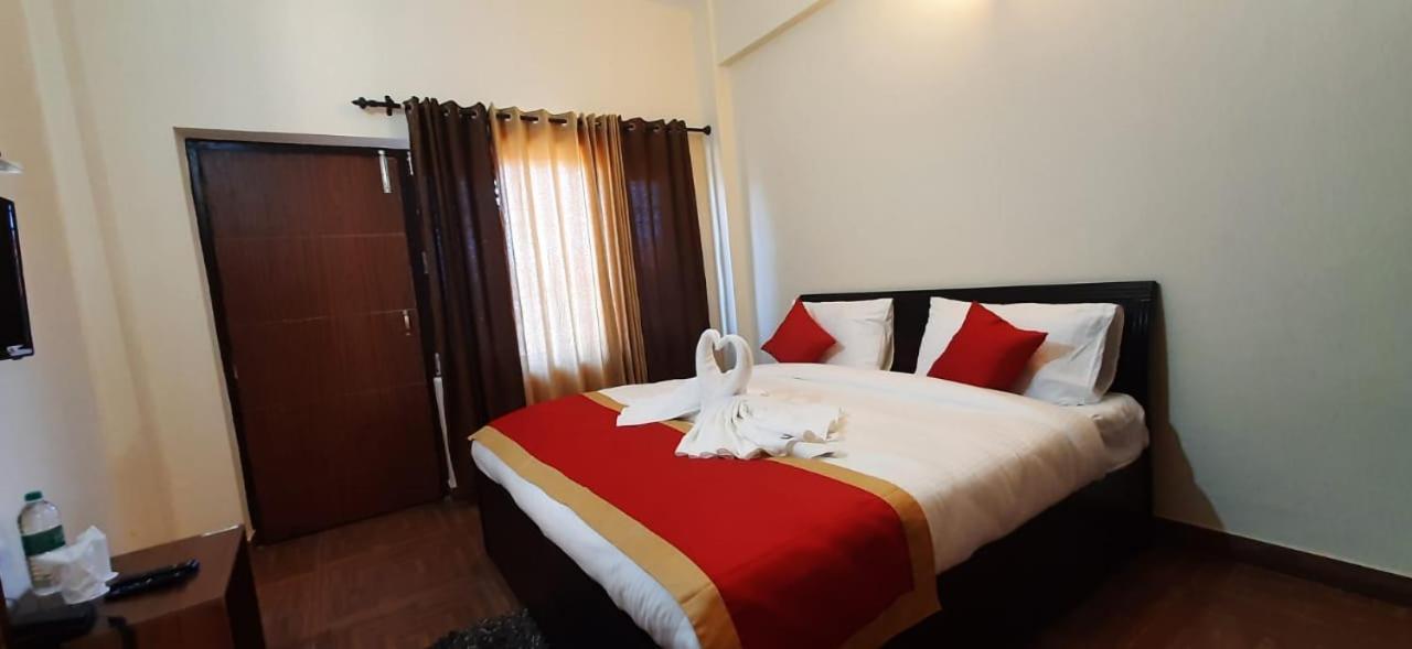 Amravati Resort Solan Eksteriør bilde