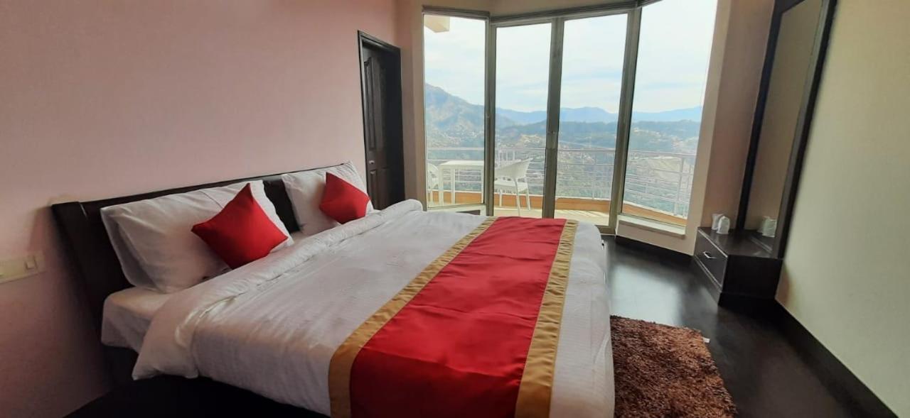 Amravati Resort Solan Eksteriør bilde
